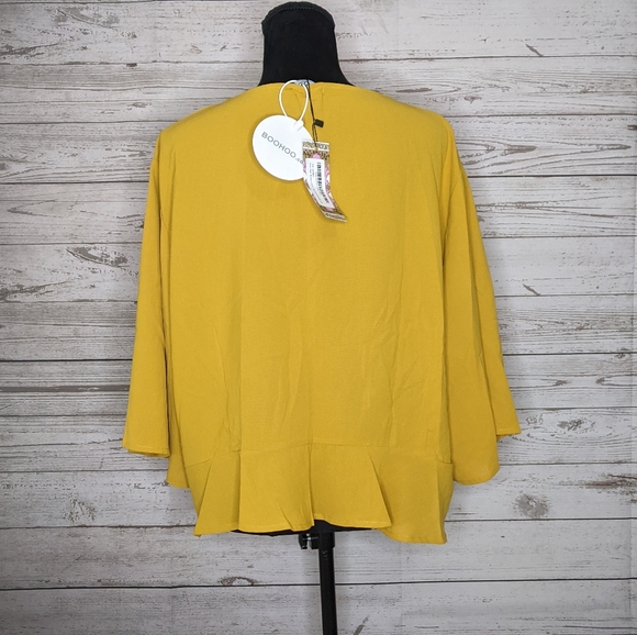 boohoo • plus hem horn button hem blouse - Picture 4 of 6